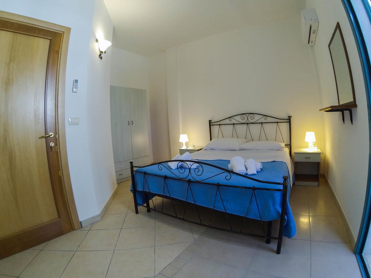 Rooms & Apartments La Spiaggia - Gallipoli Exterior foto